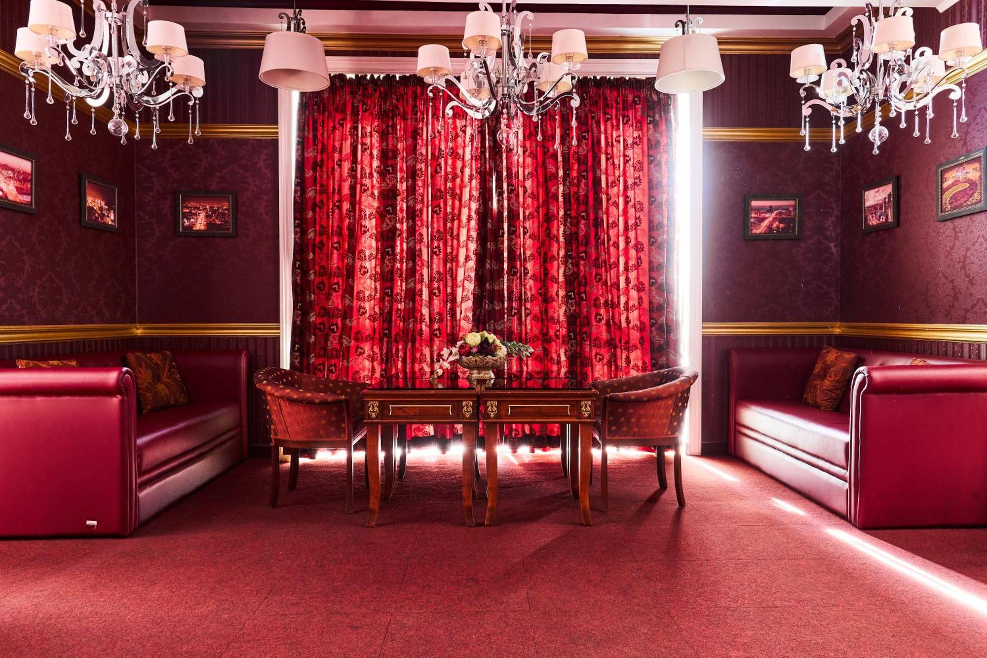 Kainar Hotel Shymkent Esterno foto