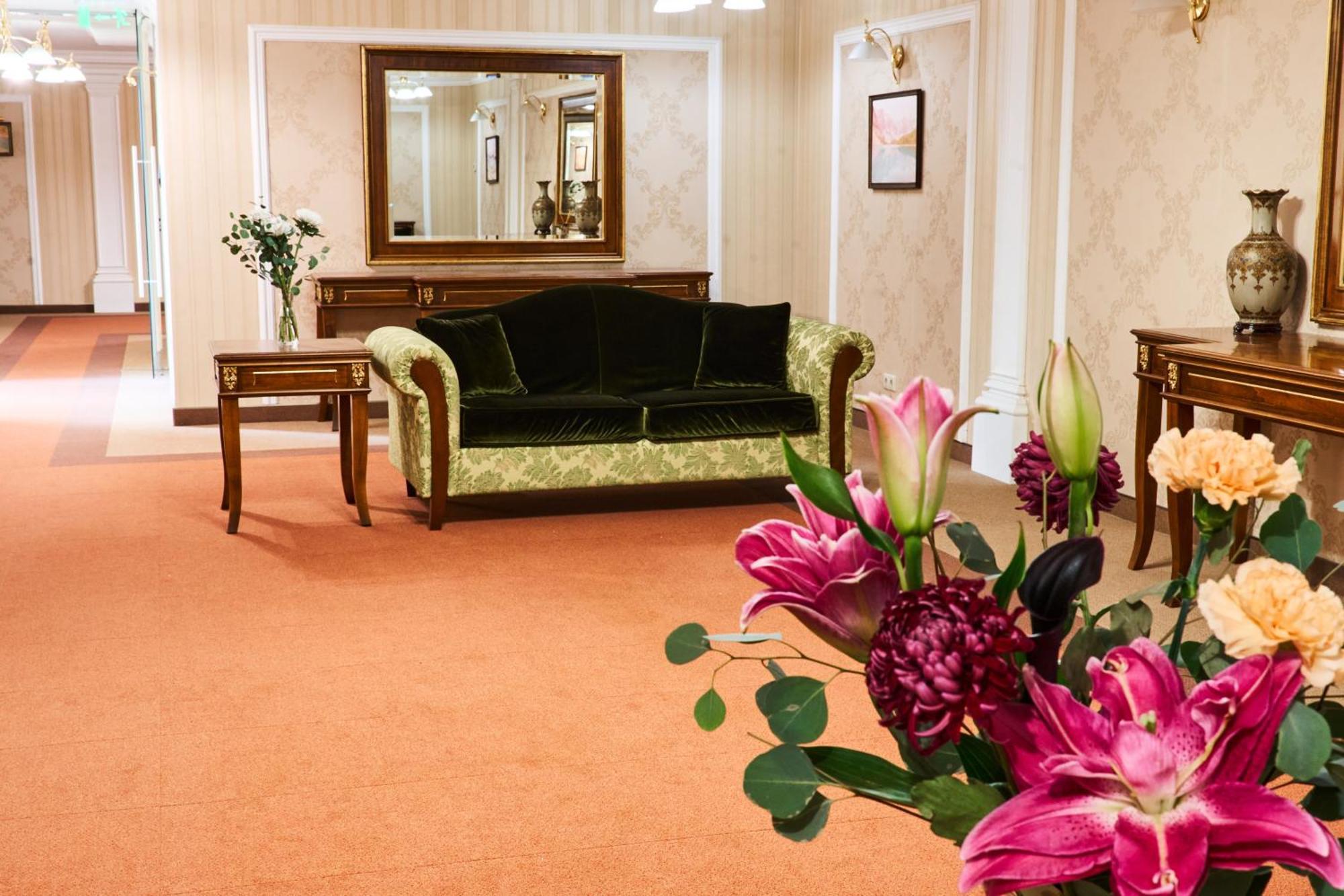 Kainar Hotel Shymkent Esterno foto