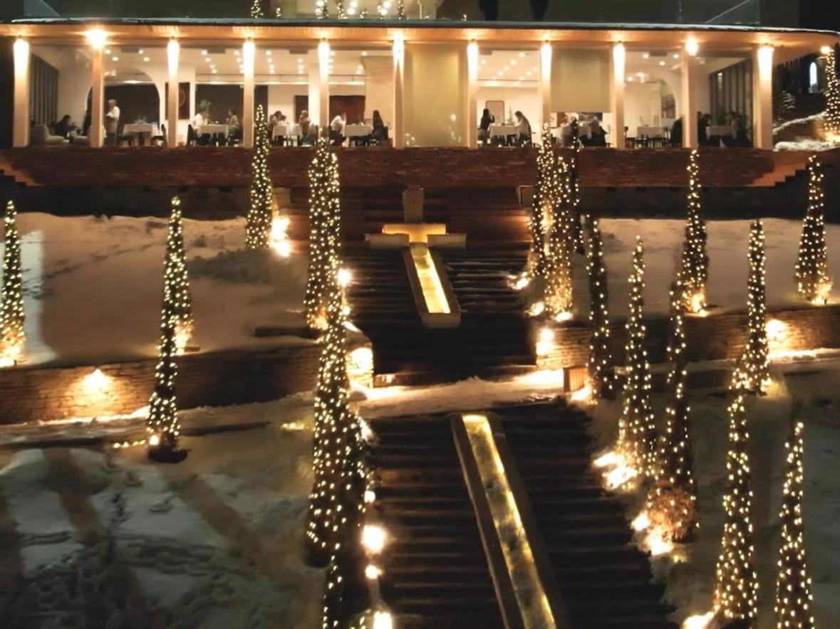 Kainar Hotel Shymkent Esterno foto